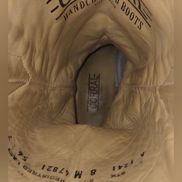 Y2K CORRAL WING & CROSS DISTRESSED WESTERN SEQUIN BOOTS. - Picture 12 of 12